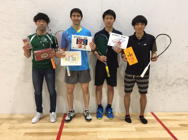 左より、3位大段選手、優勝岡田選手、準優勝尾潟選手、4位村山選手