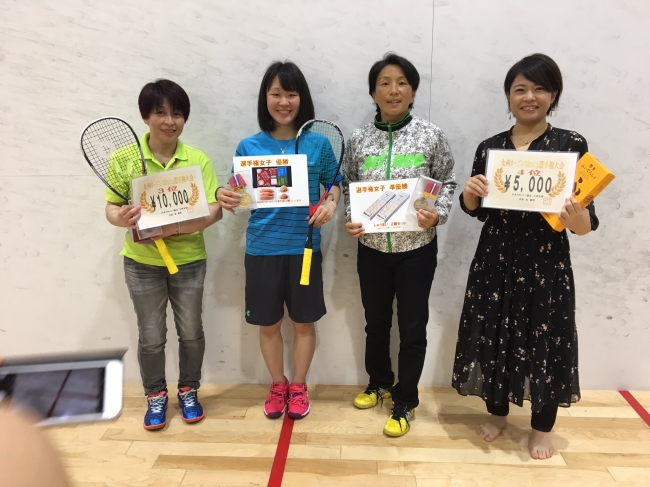 左より、3位道下選手、優勝酒井選手、準優勝西尾選手、4位池田選手