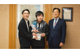 【岩手から世界へ】ヘラルボニー、カンヌライオンズ・ゴールド受賞を岩手県知事に報告。