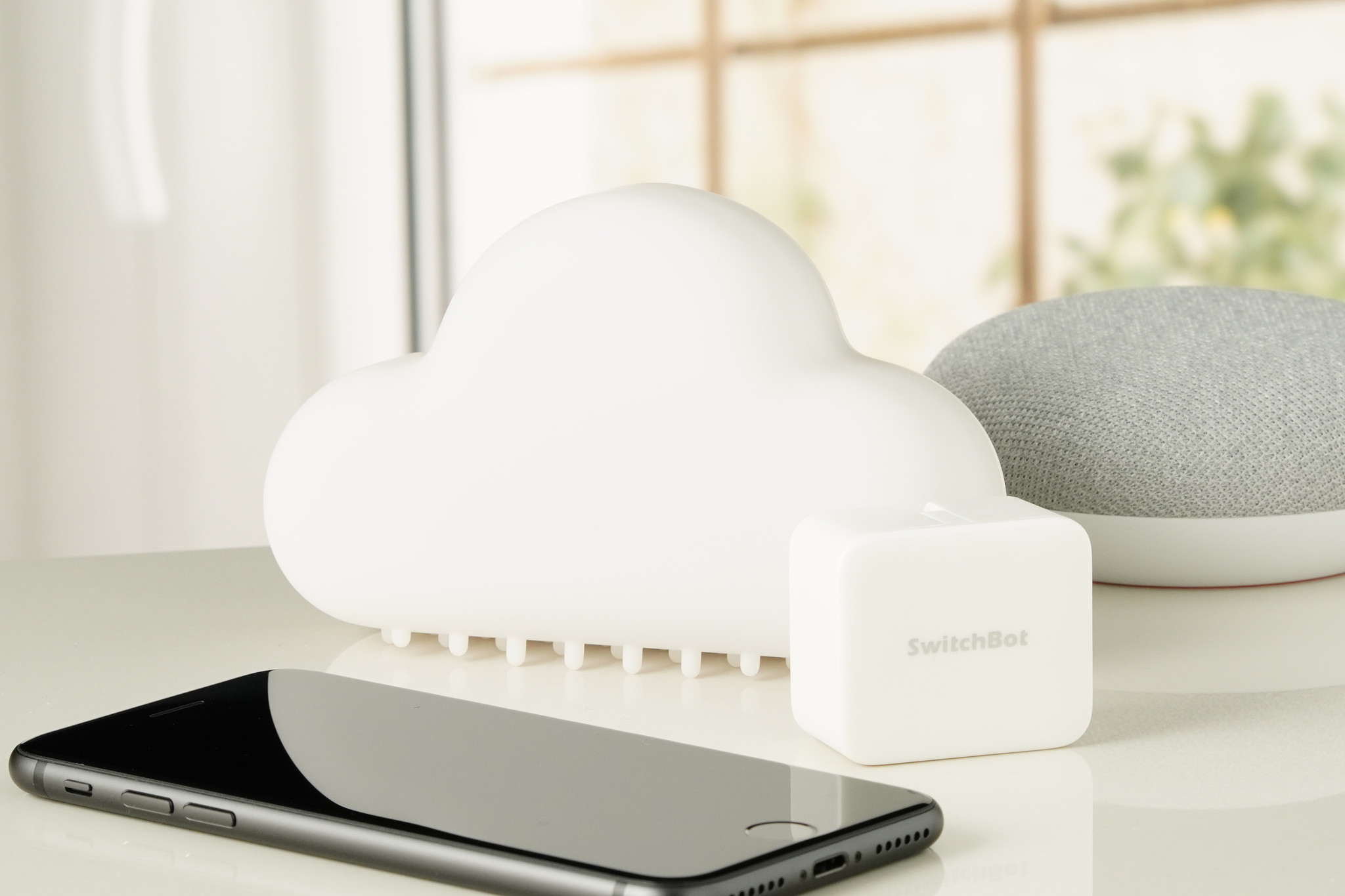 障がい者の 出来るを増やす スマホで 声で 物理スイッチを遠隔操作 家電のon Offも操作可能 障害福祉 介護 のスイッチボット11 19販売開始 株式会社ワンポートのプレスリリース