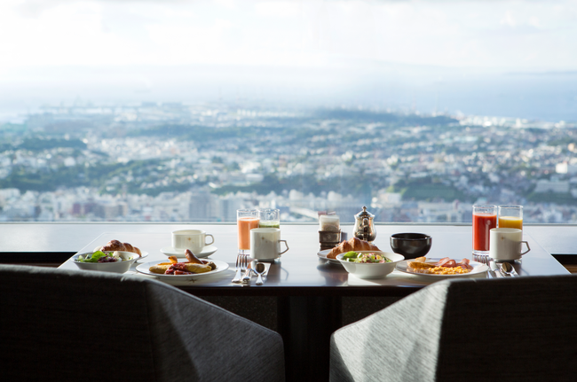 横浜ロイヤルパークホテル 70F スカイラウンジ「シリウス」 朝食イメージ