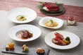 【ロイヤルパークホテル】赤い悪魔”カラビネーロ”をメインに海老の魅力を味わう「海老づくしディナー/ランチ」が登場。