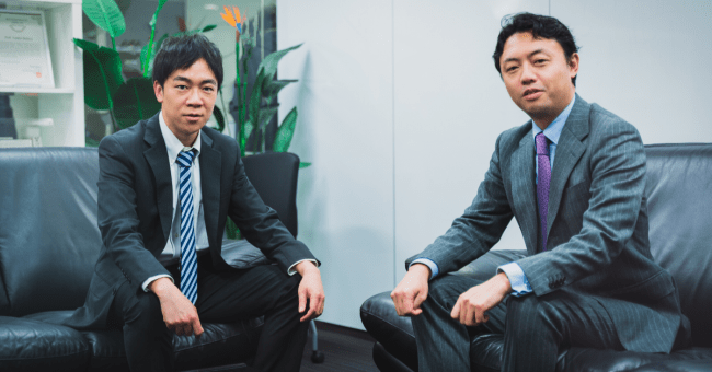 ティアフォー 創業者の加藤真平（左）と東京大学 教授の松尾豊氏（右）