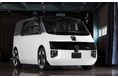 ティアフォー、ロボットタクシーの新型プロトタイプを発表 普及に向けて設計公開へ