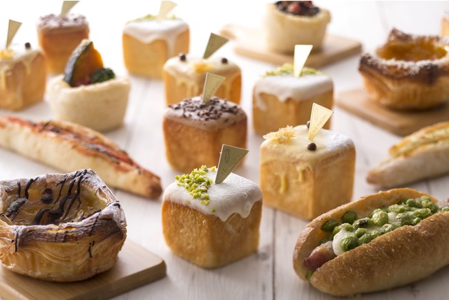 かわいい おいしい スイーツのようなクリームキューブ他 夏限定 ホテルメイドの新作パン10種類登場 神戸経済新聞