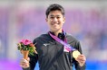 体育会陸上競技部 近藤元選手(法律学科4年)、『杭州アジアパラ競技大会』走り幅跳びで金メダル~パラ陸上競技開始から2年での快挙~
