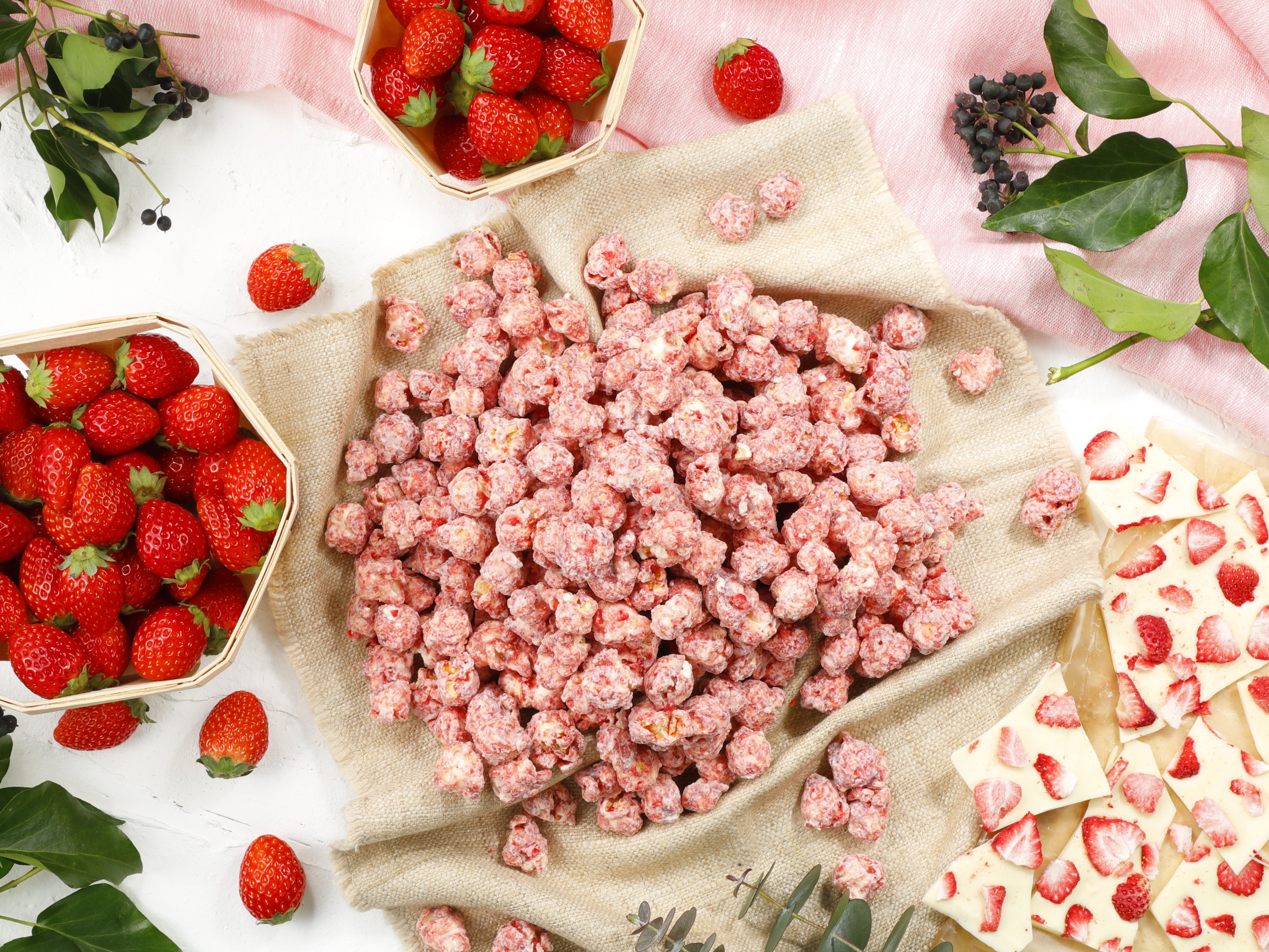 イチゴ好きにはたまらない 桜色がキュートな甘酸っぱい春限定レシピ ベリーベリーホワイトチョコレート 21年2月15日 月 より期間限定 数量限定 で発売 Garrett Japan合同会社のプレスリリース