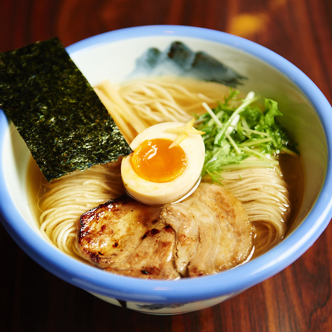 丼も形状をアップデートし今に至ります