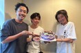 藤原竜也44歳のお誕生日をサプライズでお祝い！柿澤勇人＆松田慎也が「Sky presents 藤原竜也のラジオ」に登場！
