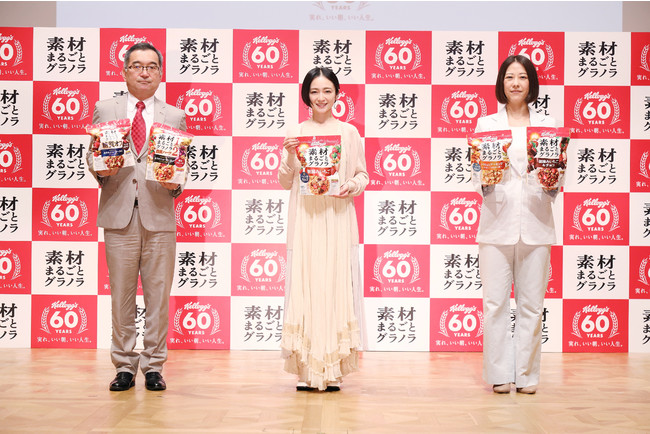 左から:執行役員 マーケティング本部長 山田実/安達祐実さん/マーケティング本部 ブランドマネージャー 加藤綾 左から:執行役員 マーケティング本部長 山田実/安達祐実さん/マーケティング本部 ブランドマネージャー 加藤綾