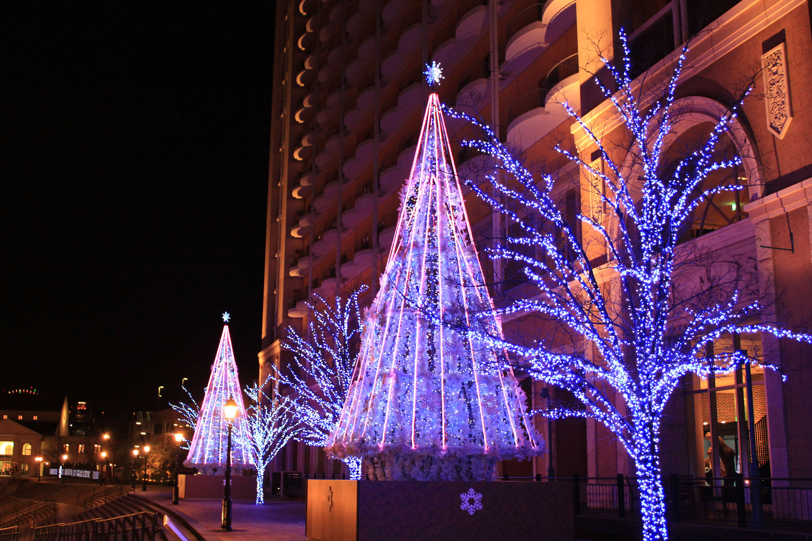 日建リース工業 Ledイルミネーションによるクリスマスツリー エコレントツリー ジュエル のレンタルを開始 日建リース工業株式会社のプレスリリース