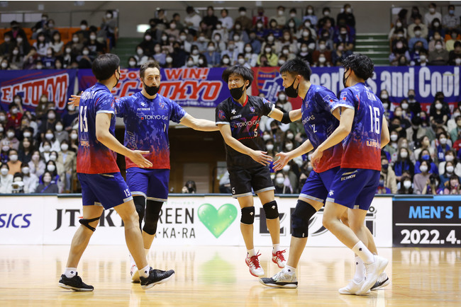 多くのファンに見守られながら最後のホームゲームを迎えたFC東京 3月27日 対パナソニック戦 多くのファンに見守られながら最後のホームゲームを迎えたFC東京 3月27日 対パナソニック戦