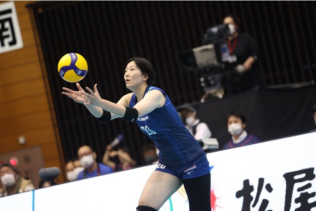6本のブロックを決める活躍を見せた久光のミドルブロッカー・荒木彩花 写真は10月29日 対 トヨタ車体戦 6本のブロックを決める活躍を見せた久光のミドルブロッカー・荒木彩花 写真は10月29日 対 トヨタ車体戦