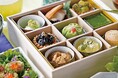 【明治記念館】懐石料亭「花がすみ」では、5/25(月)より平日限定「夏のアフタヌーンティー（8,470円・税サ込・室料サービス）」をご提供！落ち着いた個室でくつろぎのひとときをお過ごしください