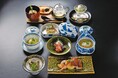 【明治記念館】懐石料亭『花がすみ』 6月15日（月）より、夏の風物詩“鰻”を贅沢に味わう期間限定特別会席〈鰻づくし会席〉を全室個室にてご提供！