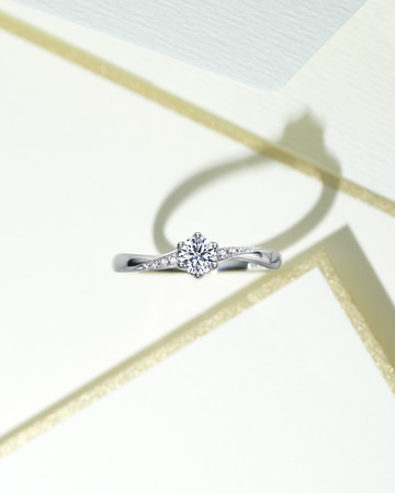 2022YEAR MODEL-Engagement ring- 〔Pt950、Diamond中石0.15ct〜〕￥253,000～（税込）