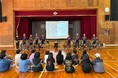 沖縄トレーニングキャンプ地域の小学校訪問