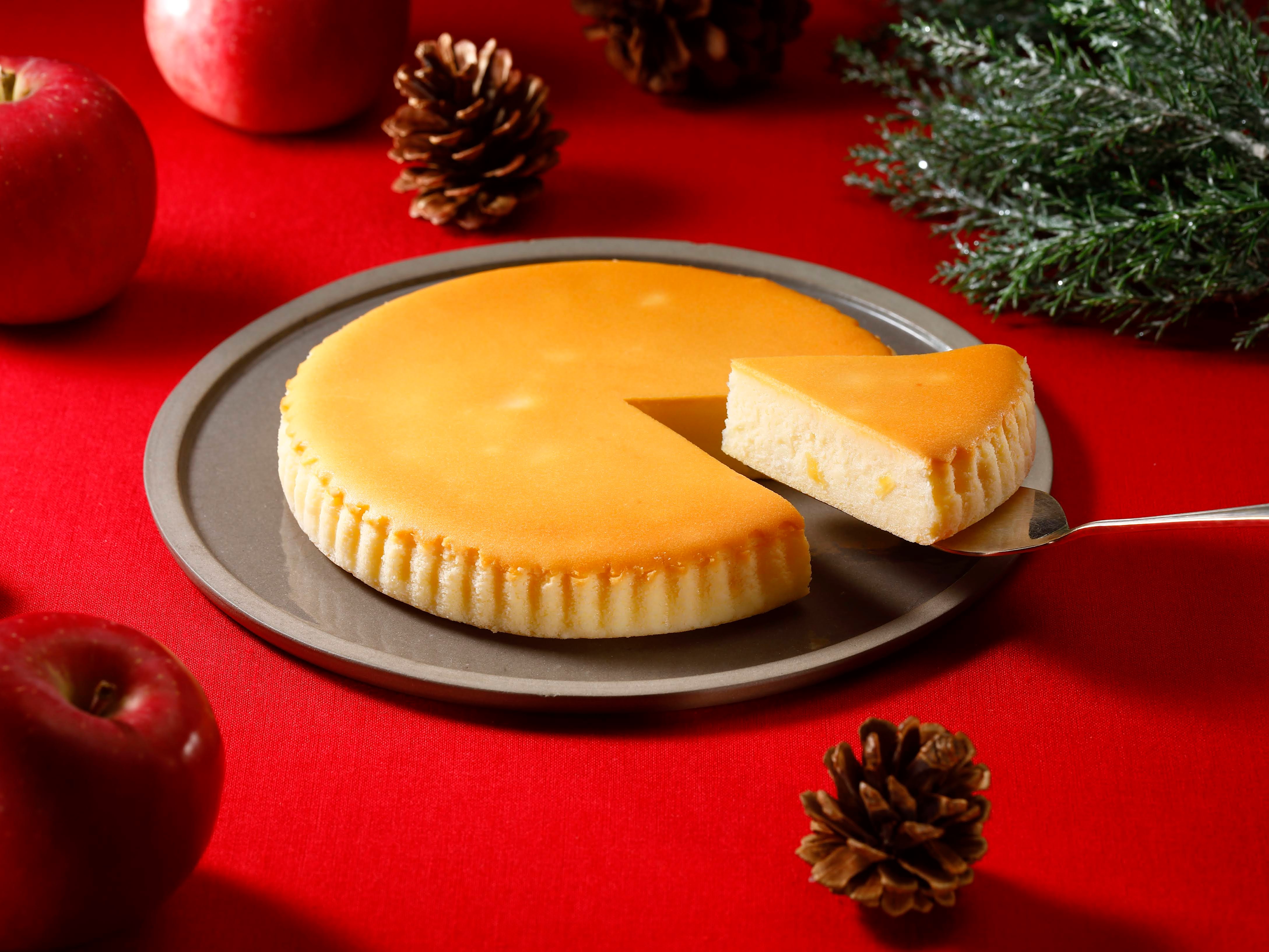 クリスマスへ向けた冬の定番スイーツ チーズケーキの りんご 味とシュトーレンが同日発売決定 2021年11月1日 月 発売開始 株式会社庫やのプレスリリース