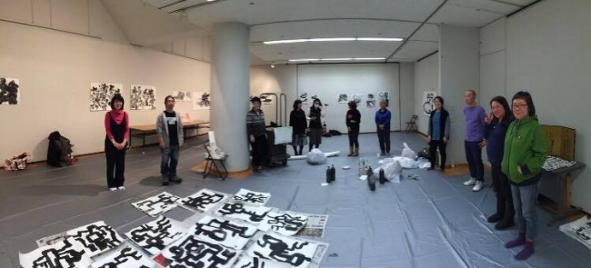 昨年開催された三鷹市芸術文化センターでの合同制作会の様子（別イベント）