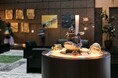 パークホテル東京で秋展示「豊潤な秋を彩る 心踊るアート」を開催