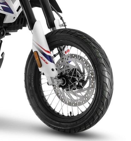 アプリリアの本格派125ccオフローダー Rx 125 とモタード Sx 125 が新グラフィックを採用した2021年euro 5モデルを発売 ピアッジオ グループ ジャパン株式会社のプレスリリース