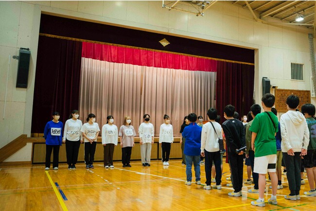 授業開始時はお互いに緊張した面持ち