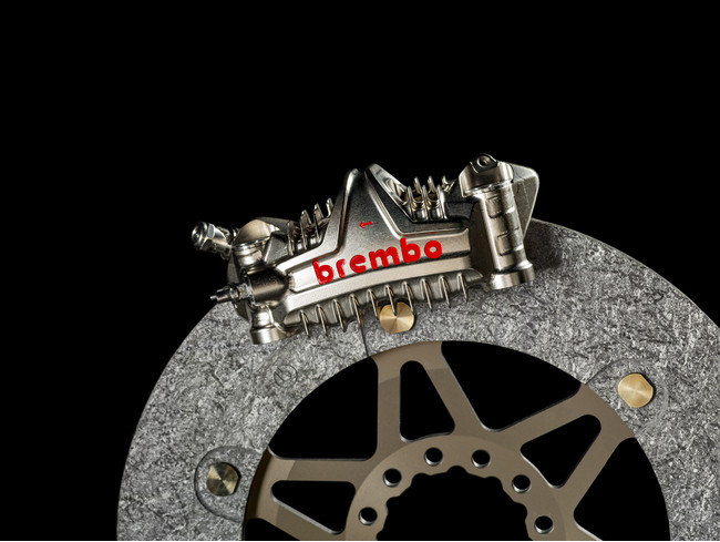 【Brembo braking system with carbon disc and GP4 caliper MotoGP】