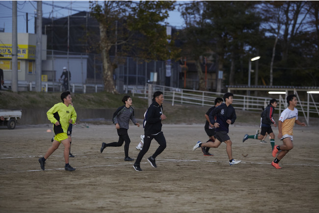 廣瀬氏によるラグビー実技指導の様子 ©TOKYO-SKYTREE