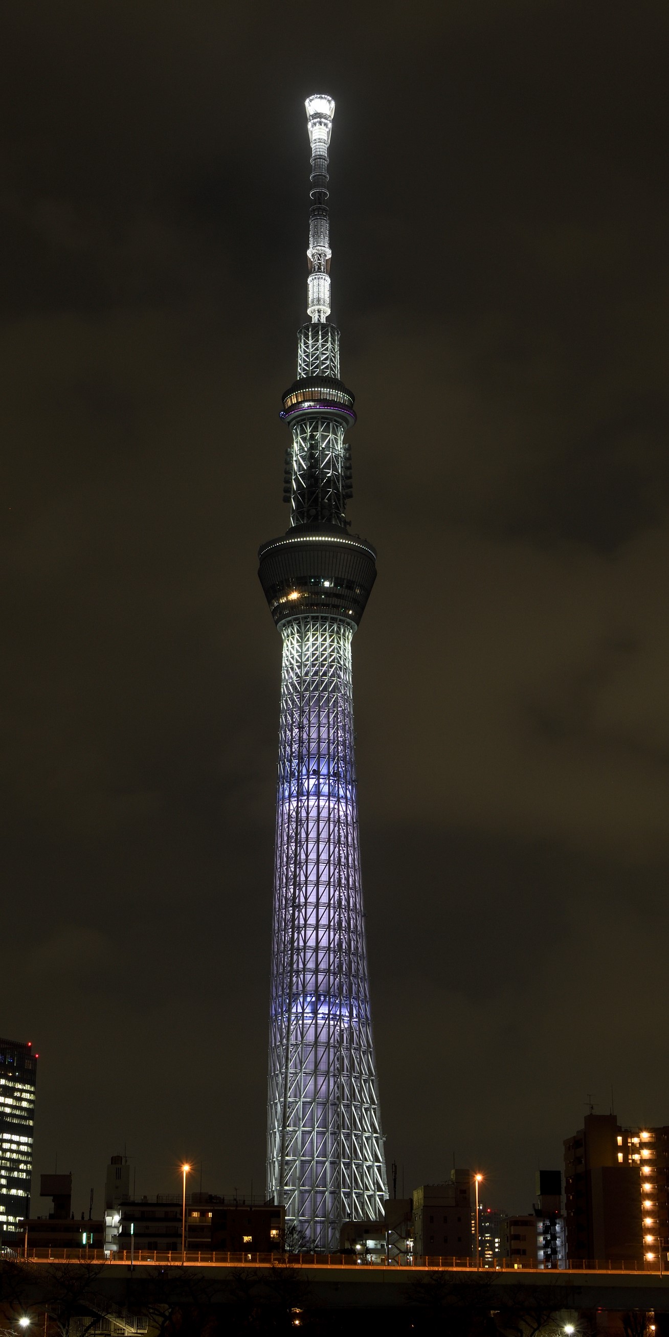 東京スカイツリー R における鎮魂と復興への想いを込めたライティングの点灯について ２０２０年３月１０日 １１日 東京スカイツリー タウンのプレスリリース