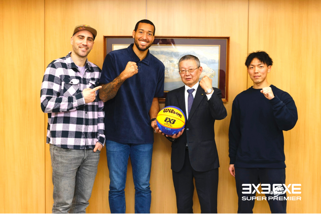 東京2020オリンピック3×3競技のメダリスト含む選手たちが宮城県仙台市副市長へ表敬訪問。長町中学校のバスケットボール部へのクリニックを実施。1月13日・14日は仙台市民・宮城県民1,000名無料招待