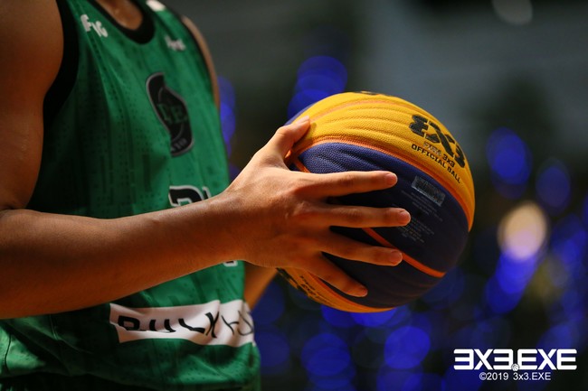ウイルソンの『FIBA 3x3 GAME BAKETBALL』を​3人制バスケットボールの 