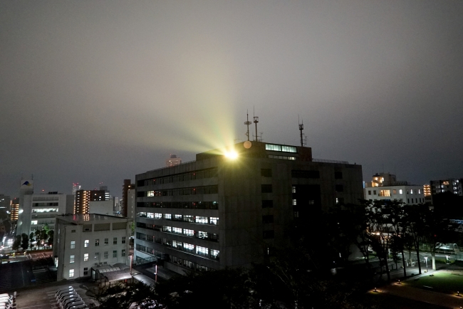 浜松市役所の屋上から投光