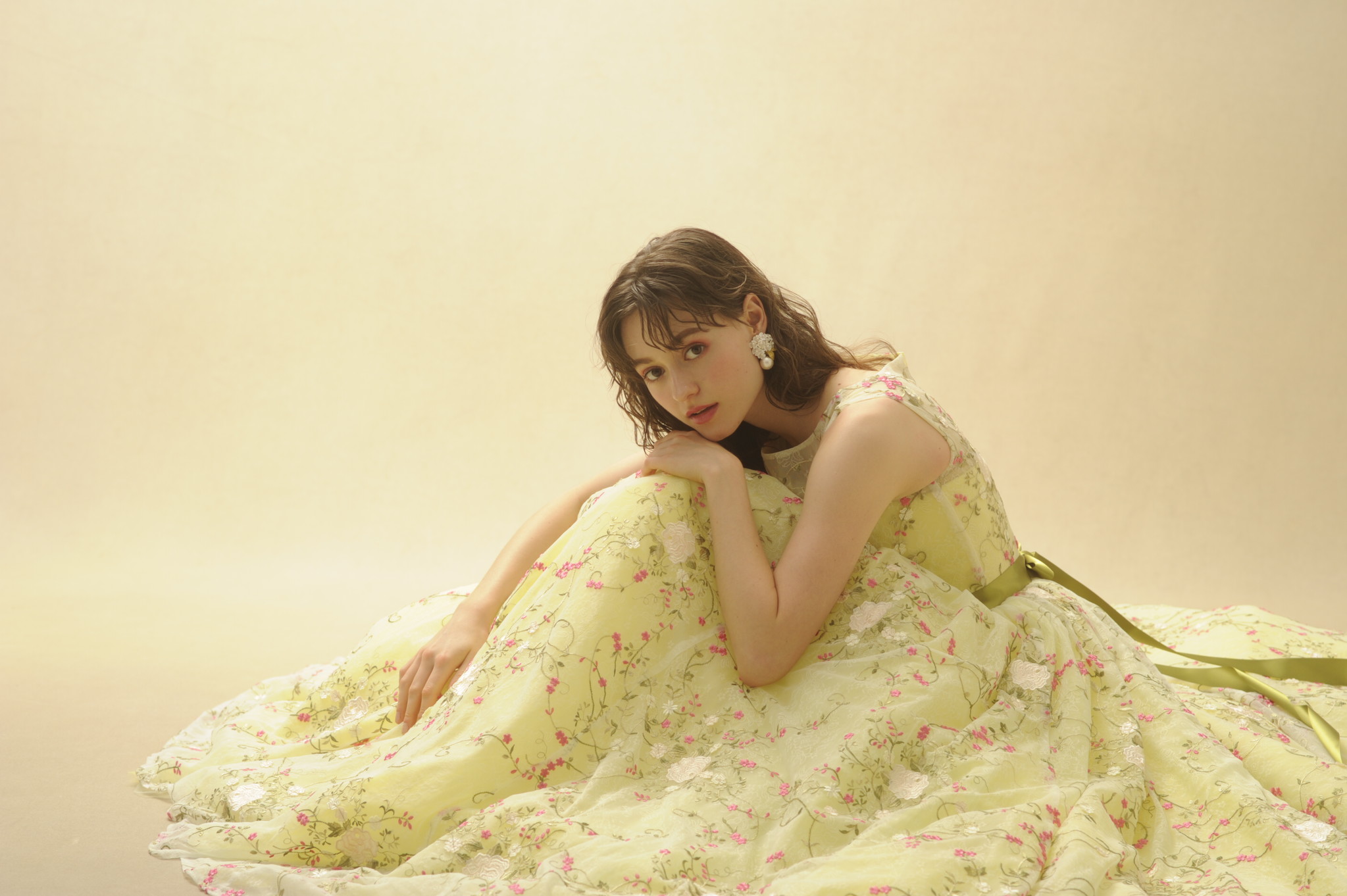 大人気のフラワーモチーフのドレスも入荷 Takami Bridalが19年秋冬の新作ドレスを発表 Takami Holdings株式会社のプレスリリース