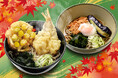 秋を味わう９月のおすすめメニュー登場！「銀杏のミニかき揚げ天とホウボウ天」「ピリ辛肉みそと揚げ茄子甘辛煮そば～温泉卵のせ～」を９月１日（火）１０時から期間限定発売