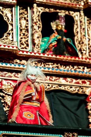 『神の威を借るウソつき灯猴』映像 『神の威を借るウソつき灯猴』映像