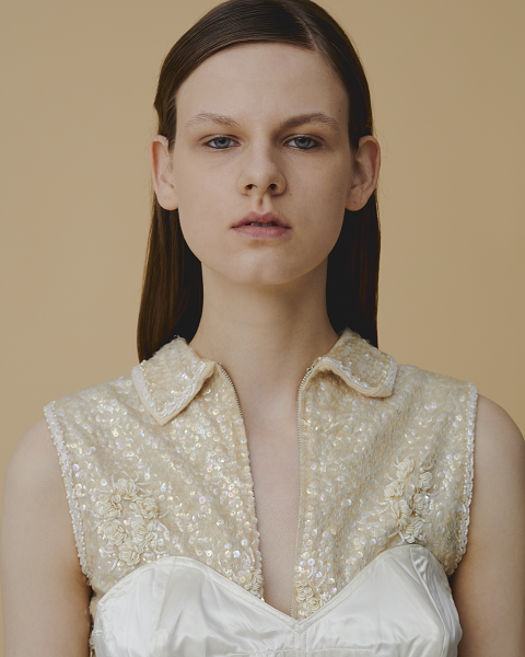 9月5日 土 予約販売開始 わたしにしかわからないコンプレックスをポイントに 自由なバランスを楽しむコスメブランド Uneven アニヴェン が誕生 株式会社レザボアのプレスリリース