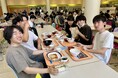 消費者物価高騰に対応し、学生支援として学食用食券5,000円分を提供