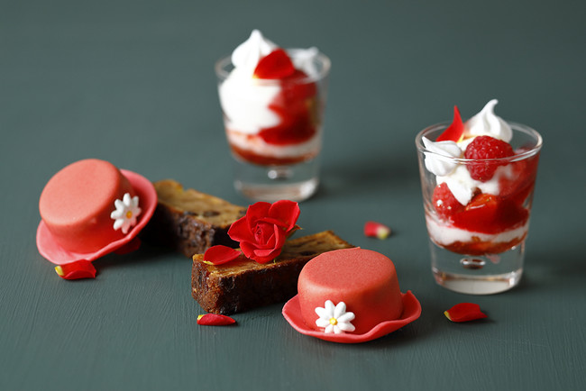 「ザ・クイーンズ・コレクション~女王陛下のお気に入り~」などのスイーツ 「ザ・クイーンズ・コレクション~女王陛下のお気に入り~」などのスイーツ