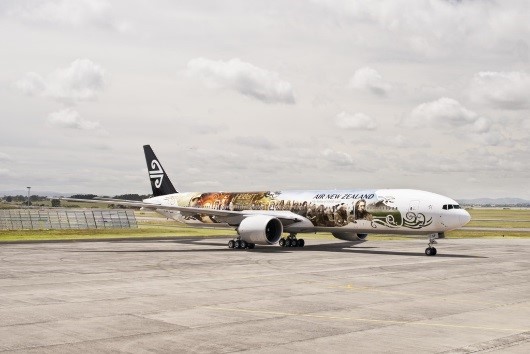 ニュージーランド航空、ホビット特別塗装機が成田にお目見え ～機体