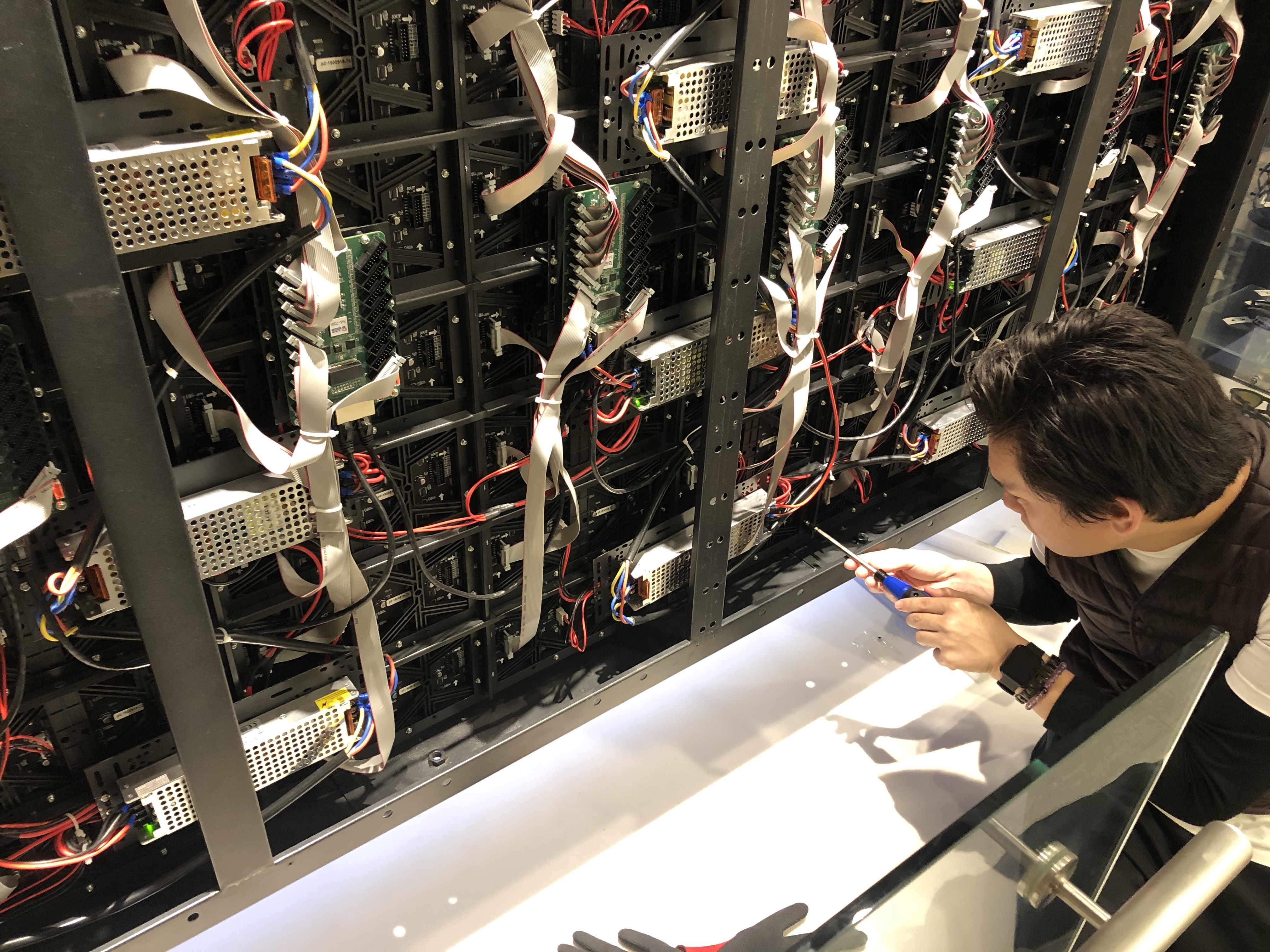  株式会社ヘイルイノベーション（代表取締役：伊東伸太郎）はこの度、LEDディスプレイなどのデジタルサイネージのアフターメンテナスサービスを国内向けに2020年1月よりスタートさせる。
