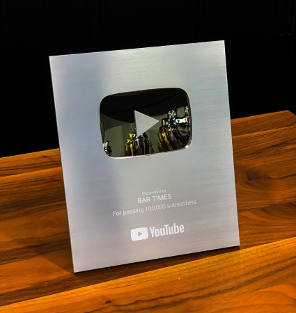 YouTube のシルバークリエイターアワードを受賞