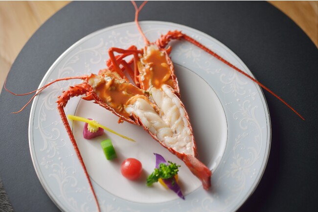 伊勢志摩産 伊勢海老ワイン蒸し イメージ