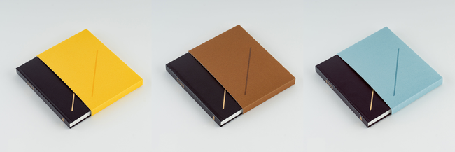 Slashは、3色から選べるスリーブケース付き Slashは、3色から選べるスリーブケース付き