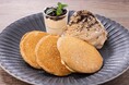 オリジナルブレンド珈琲が特徴の「小さな森珈琲パンケーキ」が小さな森珈琲全店で本格展開スタート!