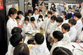 こどもの日に親子で楽しく学べる体験型イベント「色が変わる・固まる!? 小学生サイエンス料理教室」実施