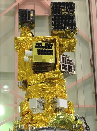 いくつもの超小型衛星等が搭載されたイプシロンロケット（JAXA）