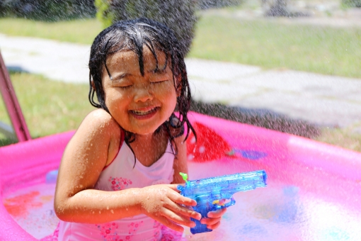 明日香 子どもも安全に ビショ撮り できる 親子の ビショ撮り水遊び 開催 株式会社 明日香のプレスリリース