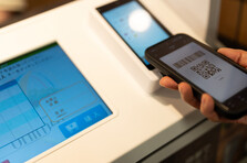 「キャッシュレス決済」重い小売業の負担　手数料負担、10年で4割増　飲食店の手数料負担は倍増　持続可...