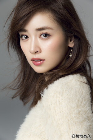 『Oggi』専属人気モデル 泉 里香さん 『Oggi』専属人気モデル 泉 里香さん