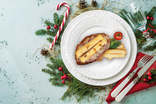 びっくりドンキーに密着 Vol 10 おうちクリスマスに彩りを クリスマスに食べたいテイクアウト デリバリーメニュー特集 期間限定のレギュラーバーグセットや2種類のフレーバーポテトも新登場 株式会社アレフのプレスリリース